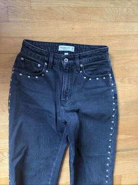 Abercrombie & Fitch Women's Dark Gray High-Rise Relaxed Jeans curve love 26 s